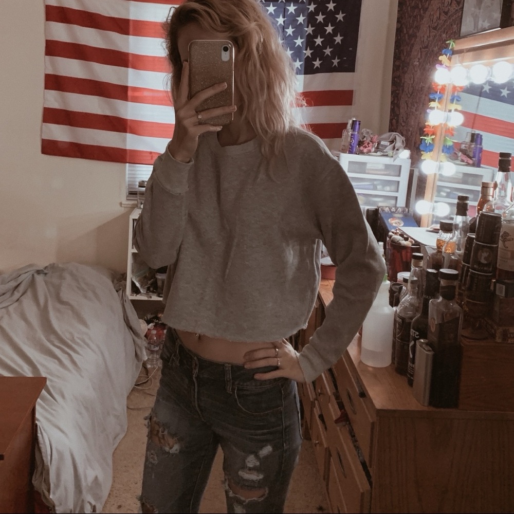Crop sweatshirt